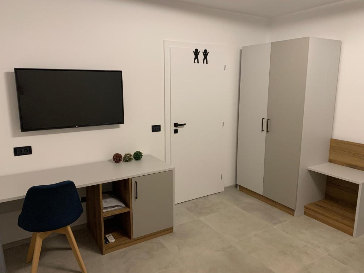 Apartments & Room Piutti Bale Exterior photo